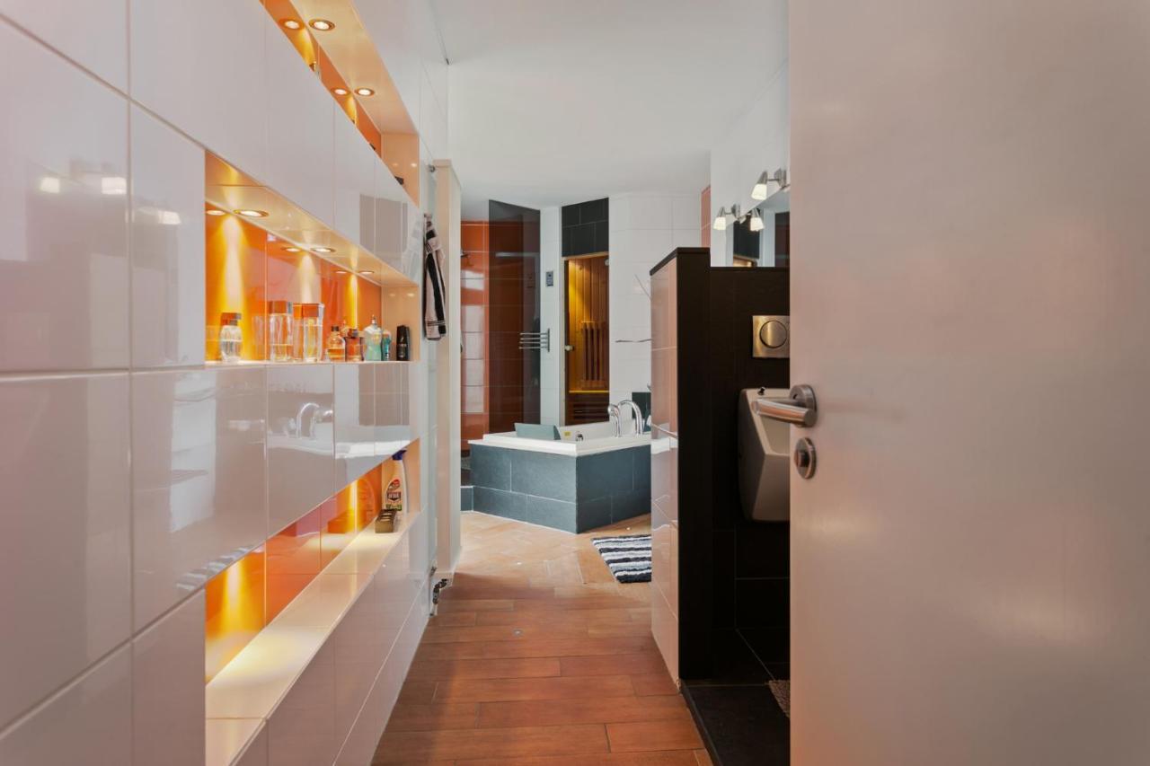 Bolton Boulevard Beach Rooms Vlissingen Esterno foto